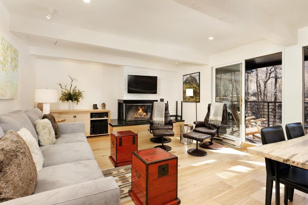 Chateau Roaring Fork Unit 25, Contemporary Condo With River Views, Close To Town Aspen Ngoại thất bức ảnh